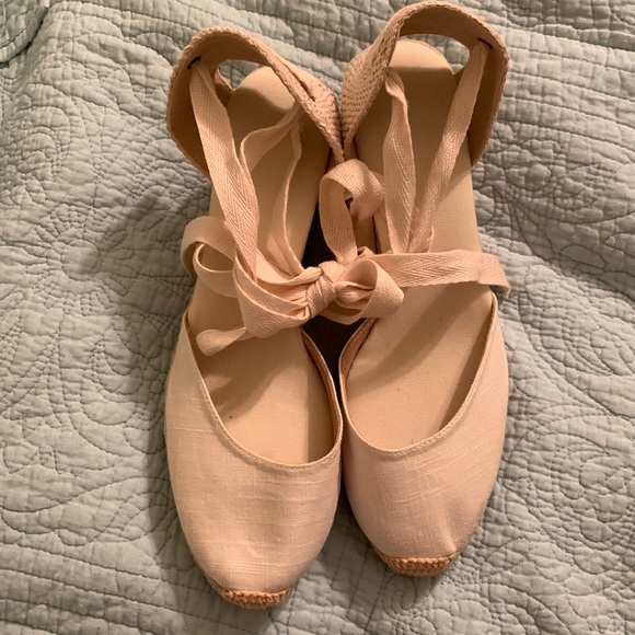 Espadrilles - Picture 5 of 7